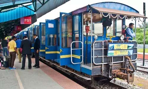 ஊட்டி சிறப்பு மலை ரயில்  25-ம் தேதி முதல் இயக்கம்